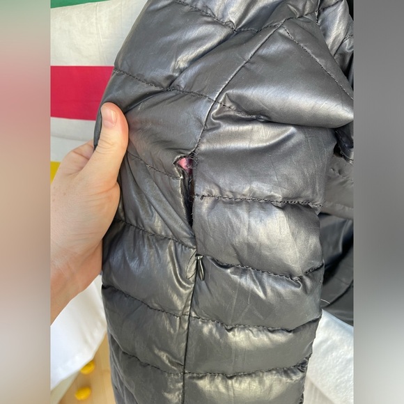 Hudson’s Bay Black long Puffer Coat SIZE M - Picture 8 of 9